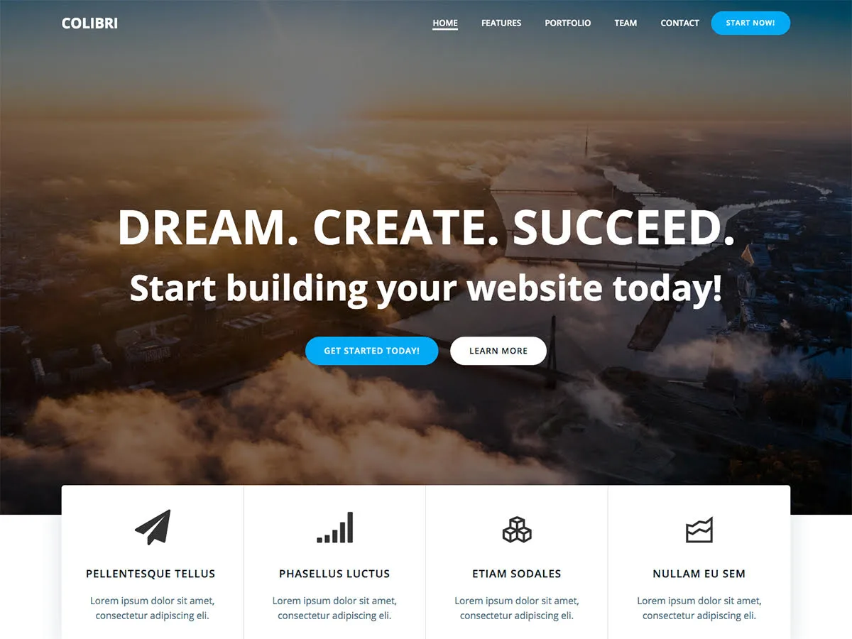 Colibri WP theme preview showing customizable homepage and drag-and-drop interface