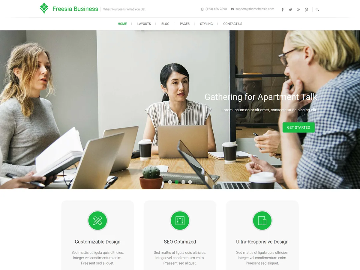 Freesia Business web sitesi teması önizlemesi